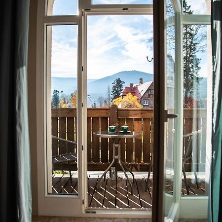 Sloneczny Kat Apartment Шклярска Поремба Екстериор снимка